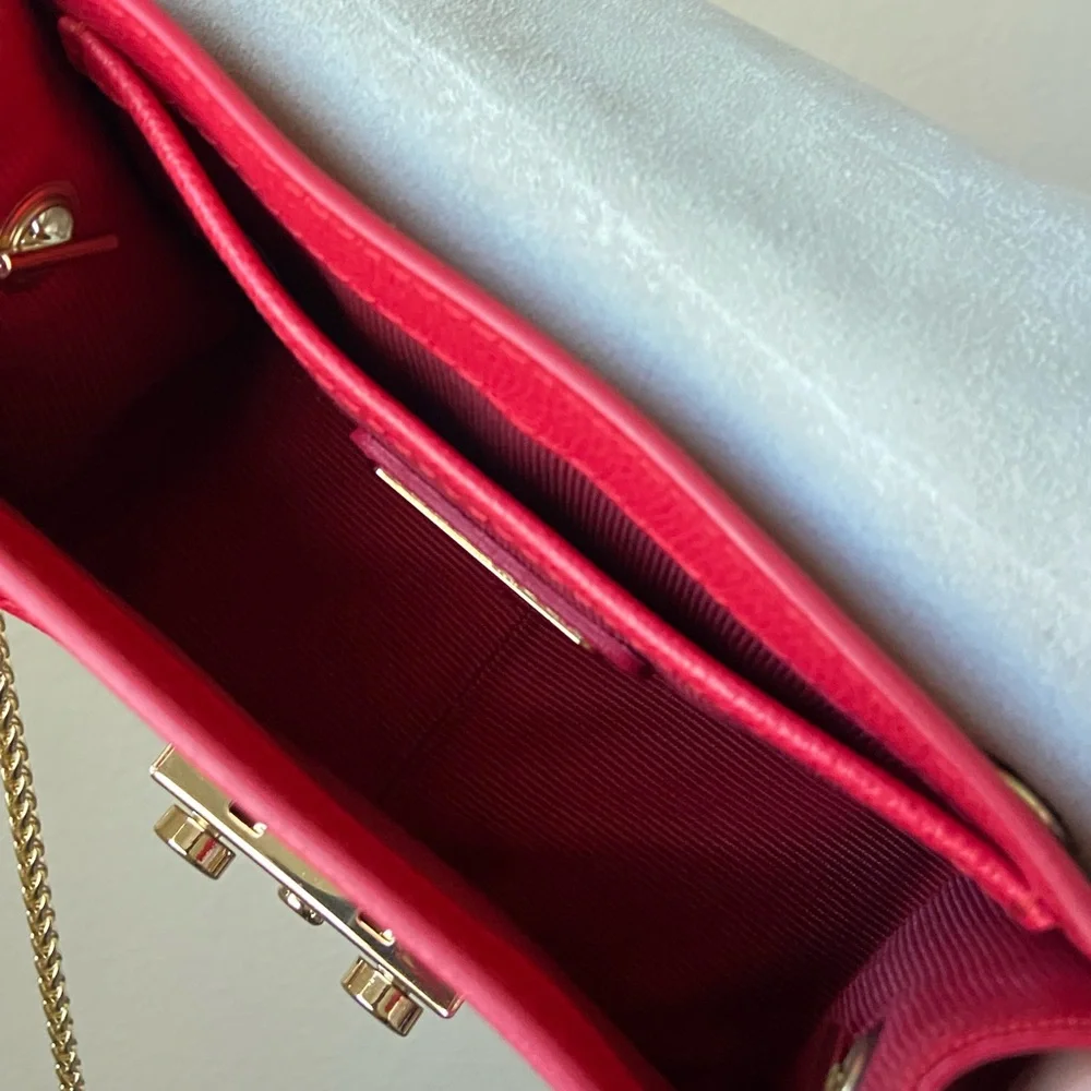 Furla metropolis small pink leather and blue faux fur bag